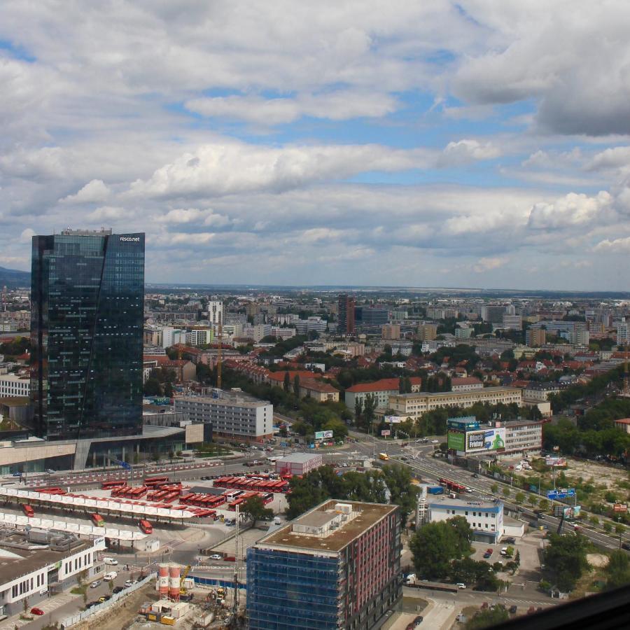 Downtown View Apartment Bratislava Exterior photo